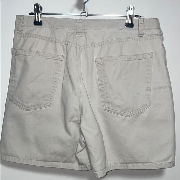 Tan Flat Front Shorts with Classic Design - Picture 4 of 7